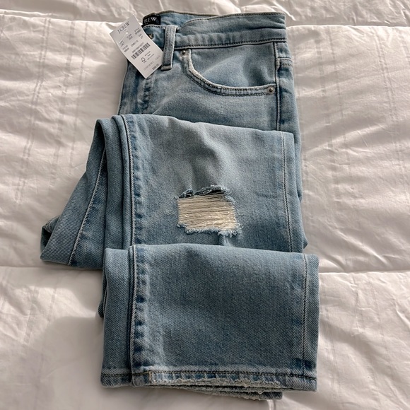NWT J. Crew The Essential Straight Jean Size 27 - Picture 5 of 8